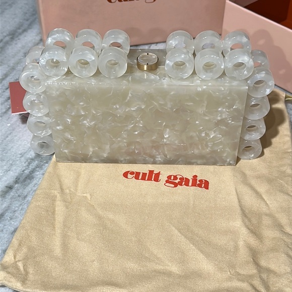 CULT GAIA Harlow Clutch in "Pearl" - Picture 7 of 16